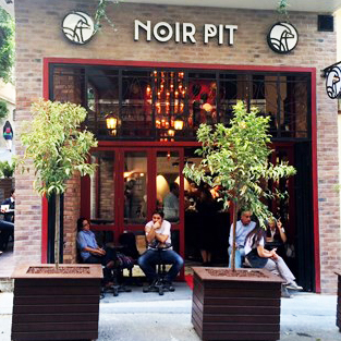 Pera'da Kahve Durağımız: Noir Pit