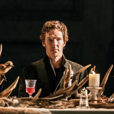 Sherlock Hamlet Olursa: National Theatre Live ile Hamlet, Salon Ekranında