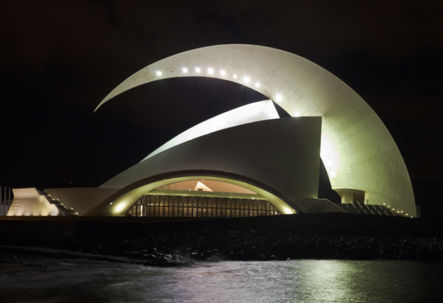 Modern Opera Binaları: Müzik ve Mimarinin Peşinde