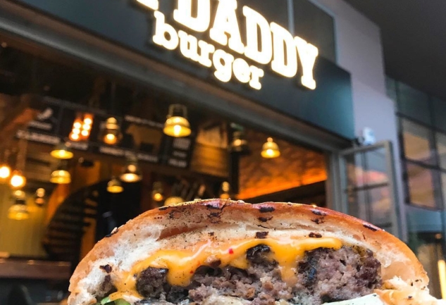 Hopdaddy Burger: Yeniköy'ün Leziz Burgercisi