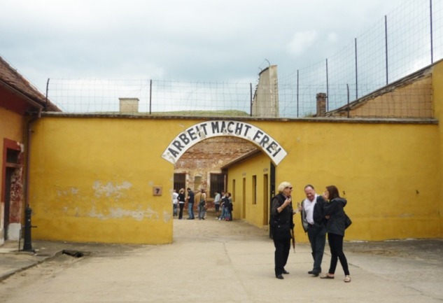 Terezin Toplama Kampı, Prag: Acı Dolu Bir Tarihin Kalıntıları
