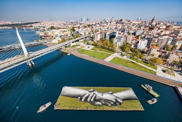 SAYPE ve Beyond Walls Projesi: Kenetlenen Eller İstanbul'da