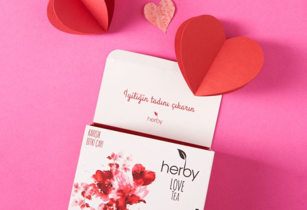 <strong>Yeni Herby Love Tea: Aşkın Tarifi Olur Mu?</strong>
